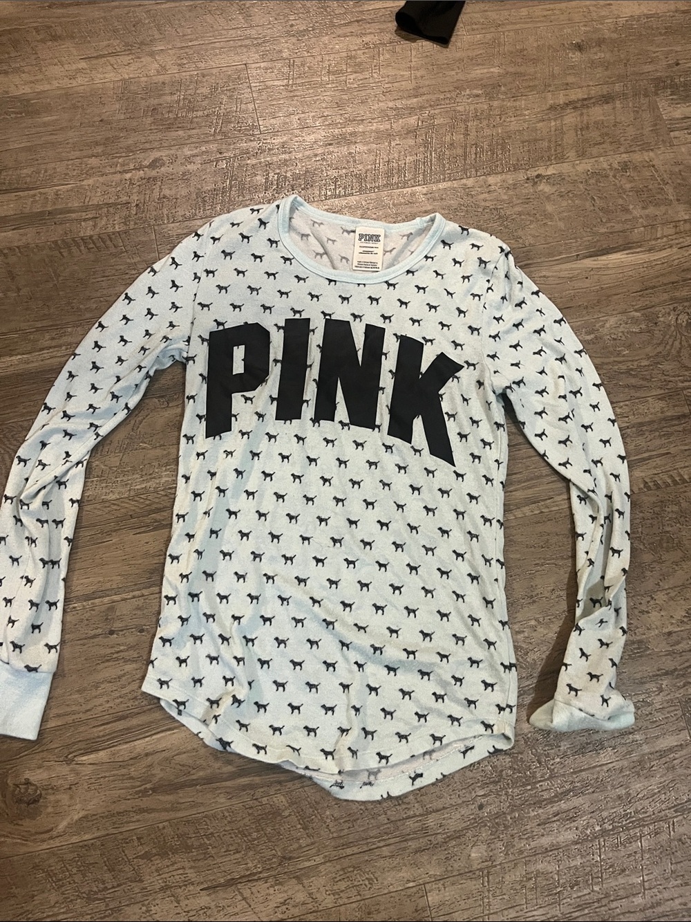PINK Victoria's Secret Light Blue Long-Sleeve Logo Tee with Dog Print